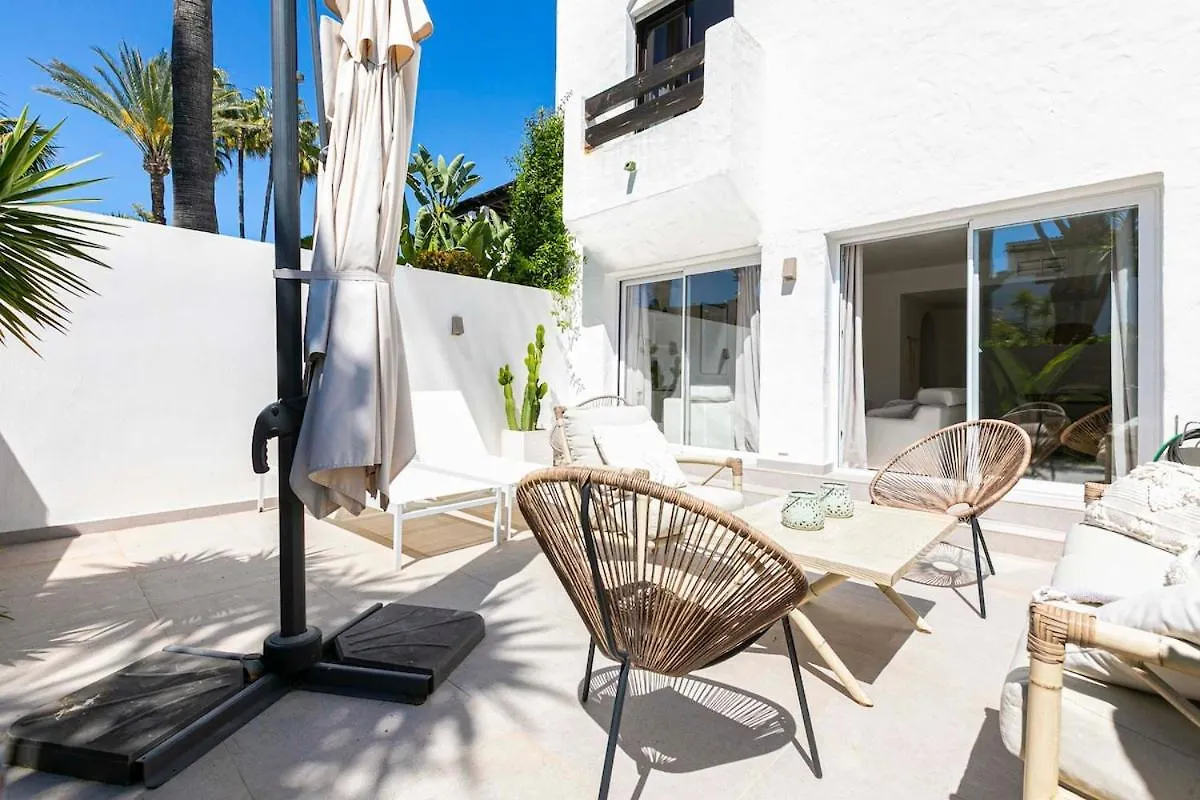 Beachside , 3 Bedroom Townhouse In Marbella 0*,  Hiszpania