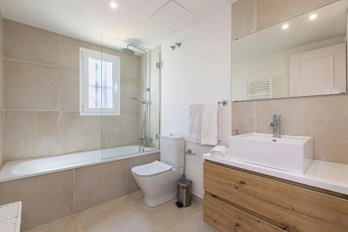 別荘 Beachside , 3 Bedroom Townhouse In マルベーリャ