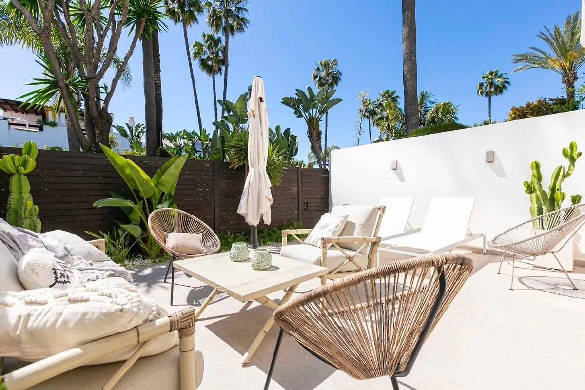 Beachside , 3 Bedroom Townhouse In マルベーリャ 0*,  スペイン